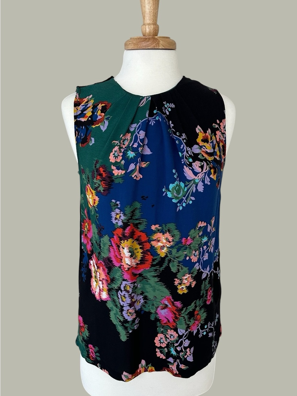 Maeve by Anthropologie Floral Sleeveless Blouse Size S